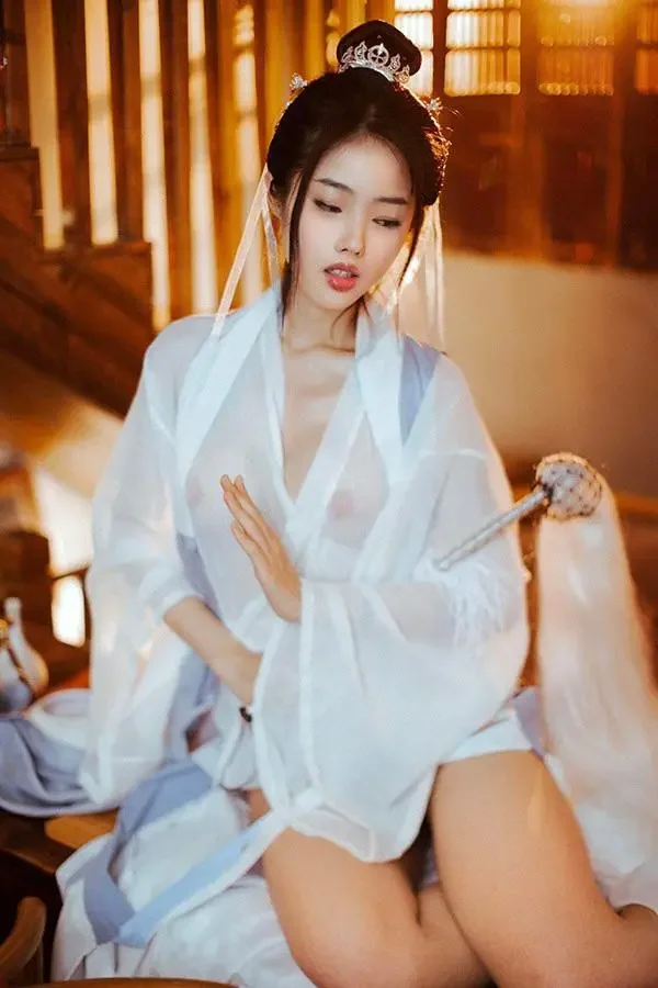 极品福利姬肉肉在干嘛 校服便器尺度视图