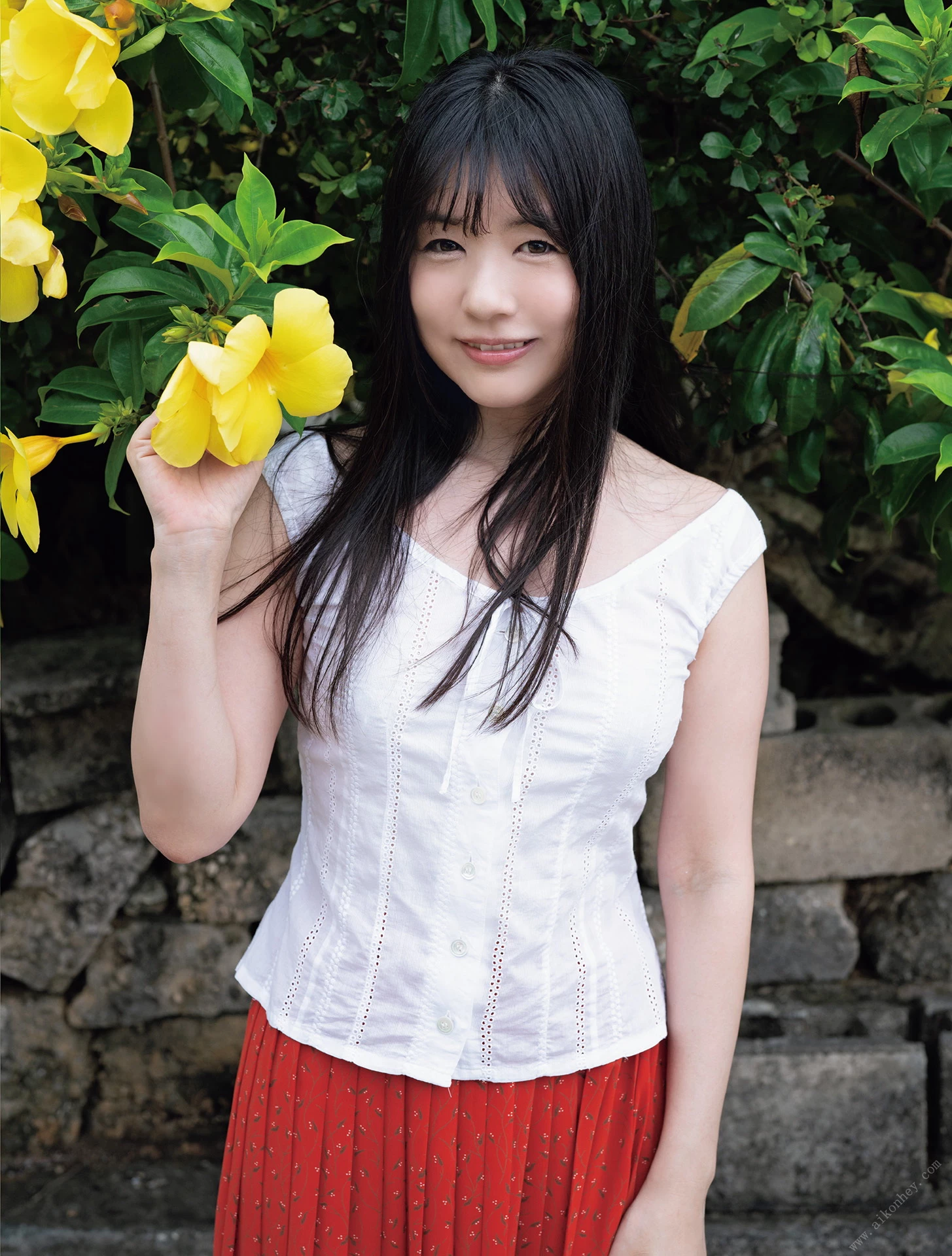 Tsubomi つぼみ - Buatsui Yatsu ぶあついやつ