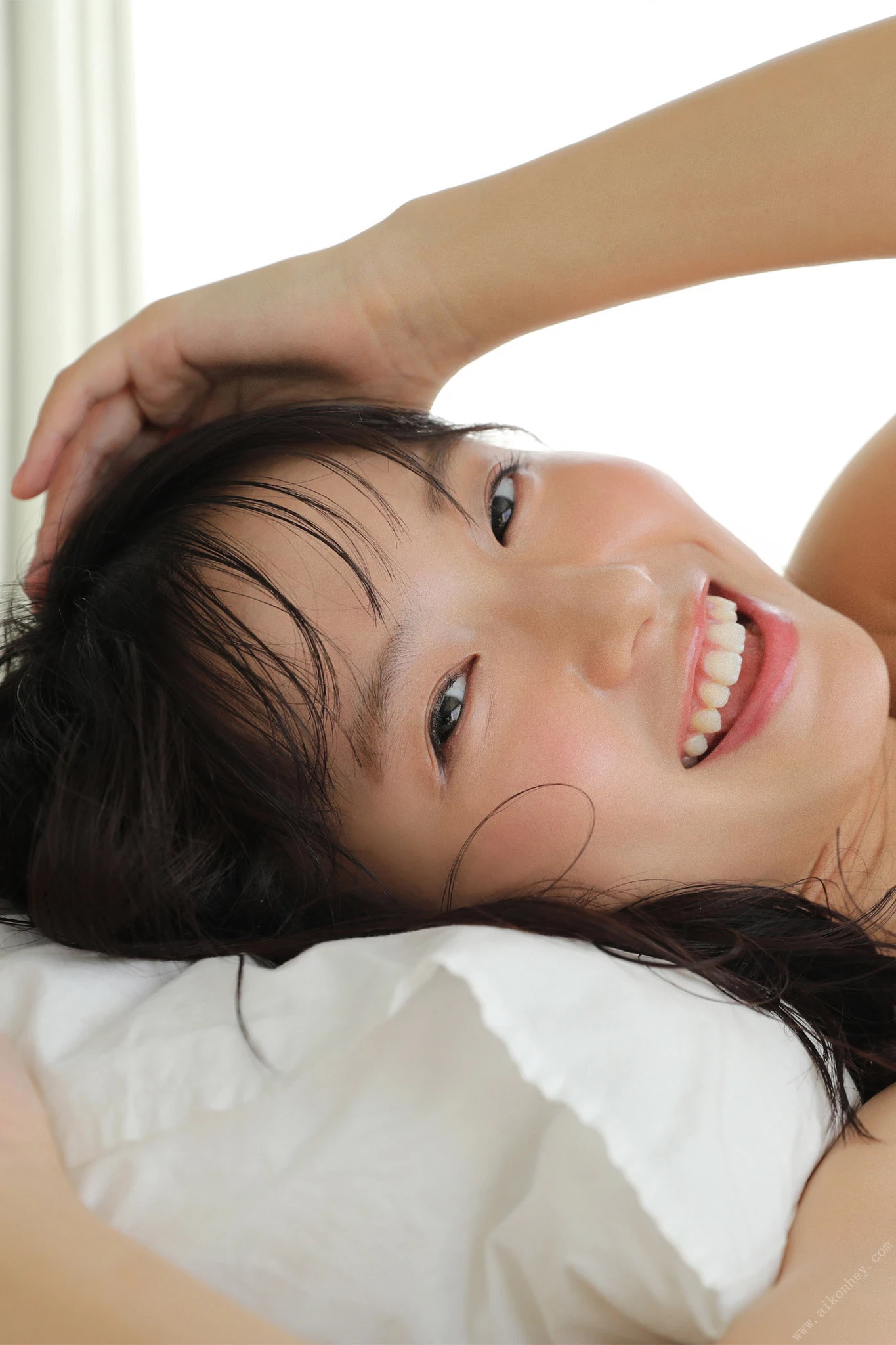 志田音々 清新女孩渾圓飽滿的美乳 光看就要窒息