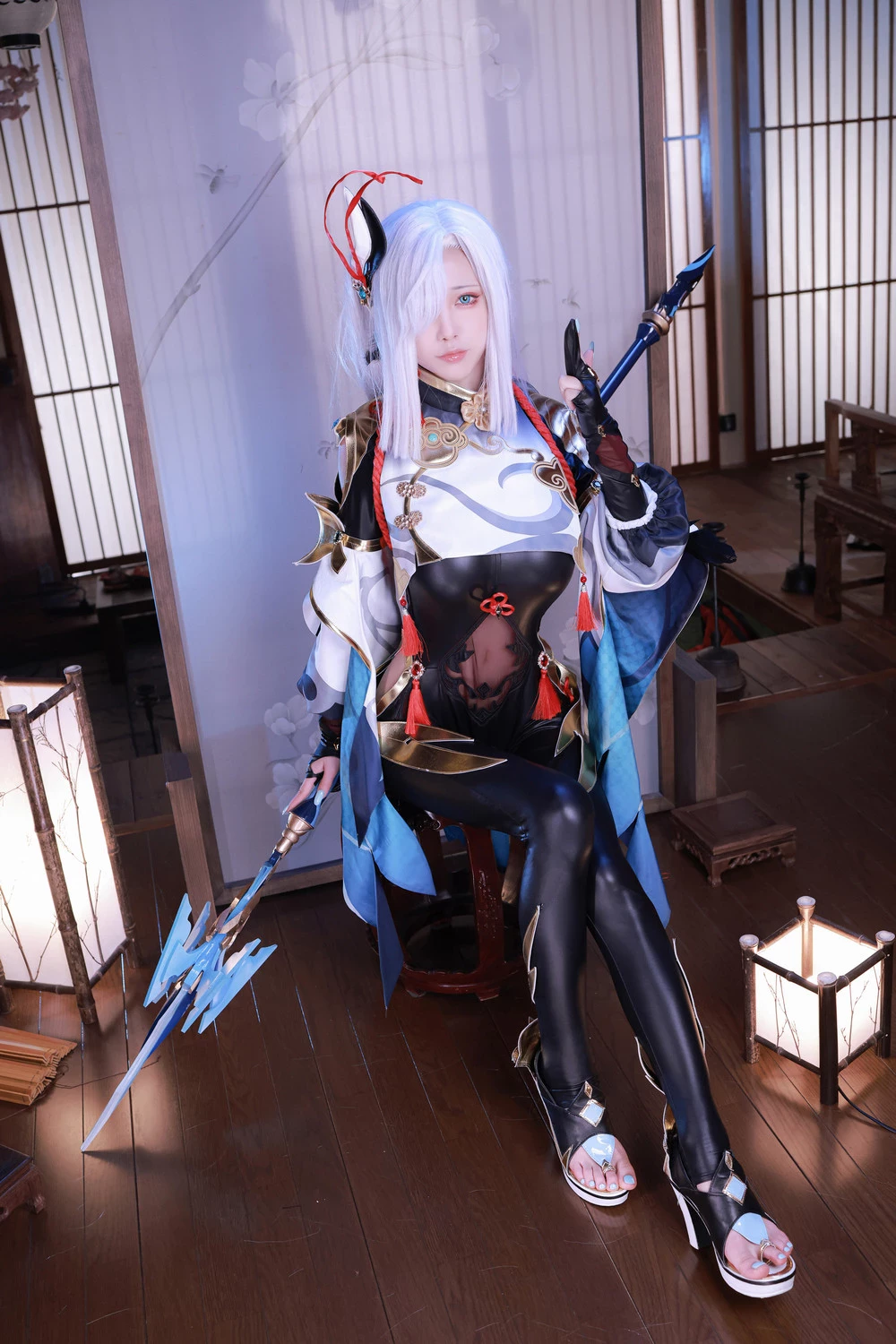 水淼Aqua 原神-申鶴 緊身褲顯現蜜桃臀曲線