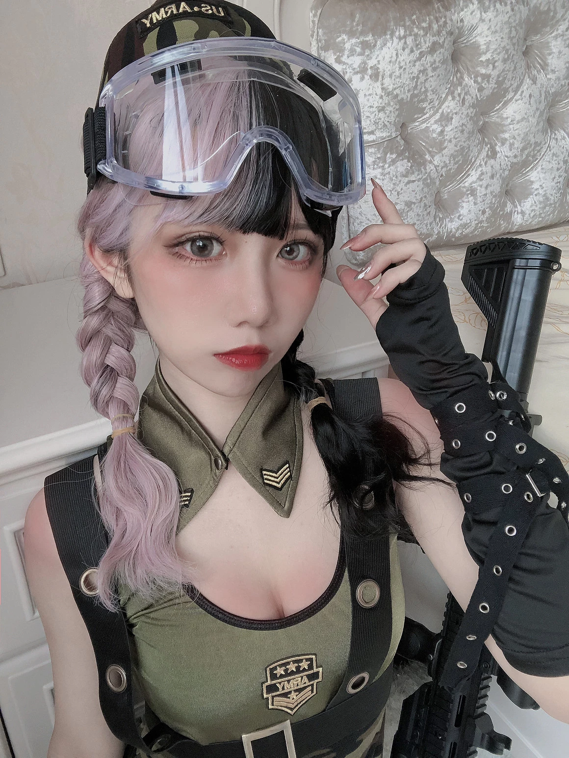 果咩醬w 戰地甜心 高衩迷彩服忍不住多看一眼