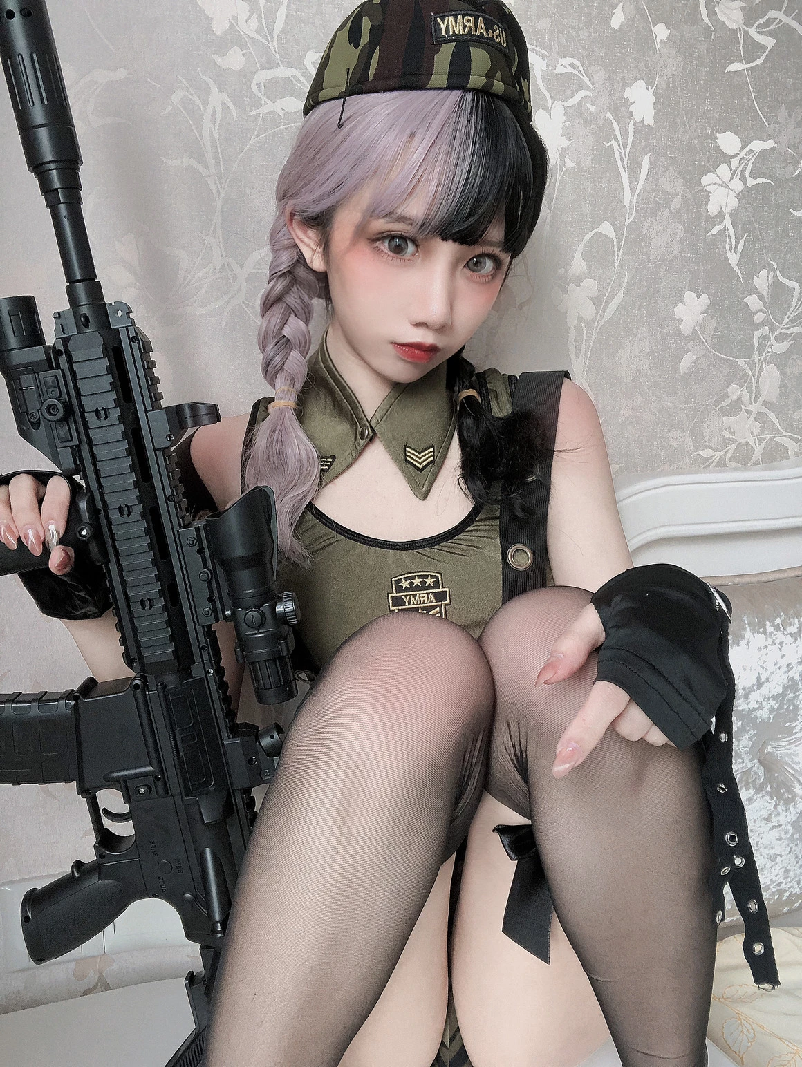 果咩醬w 戰地甜心 高衩迷彩服忍不住多看一眼