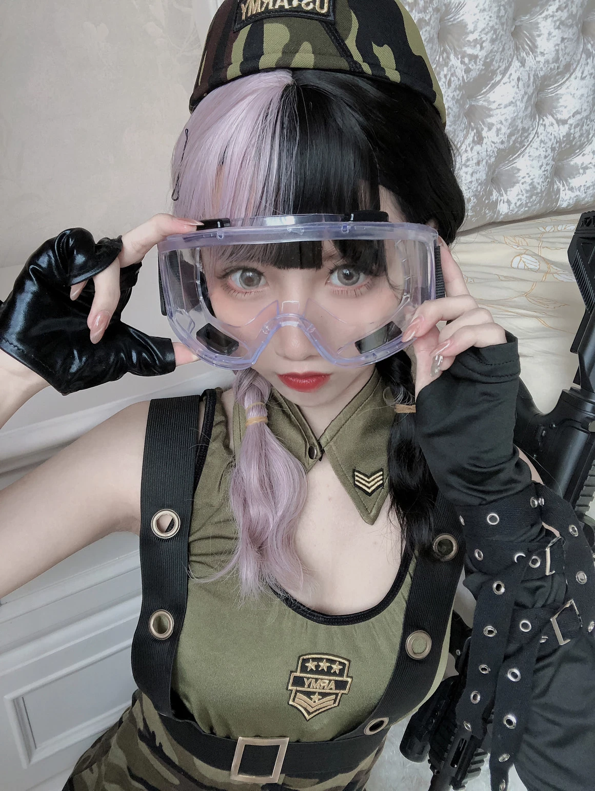 果咩醬w 戰地甜心 高衩迷彩服忍不住多看一眼