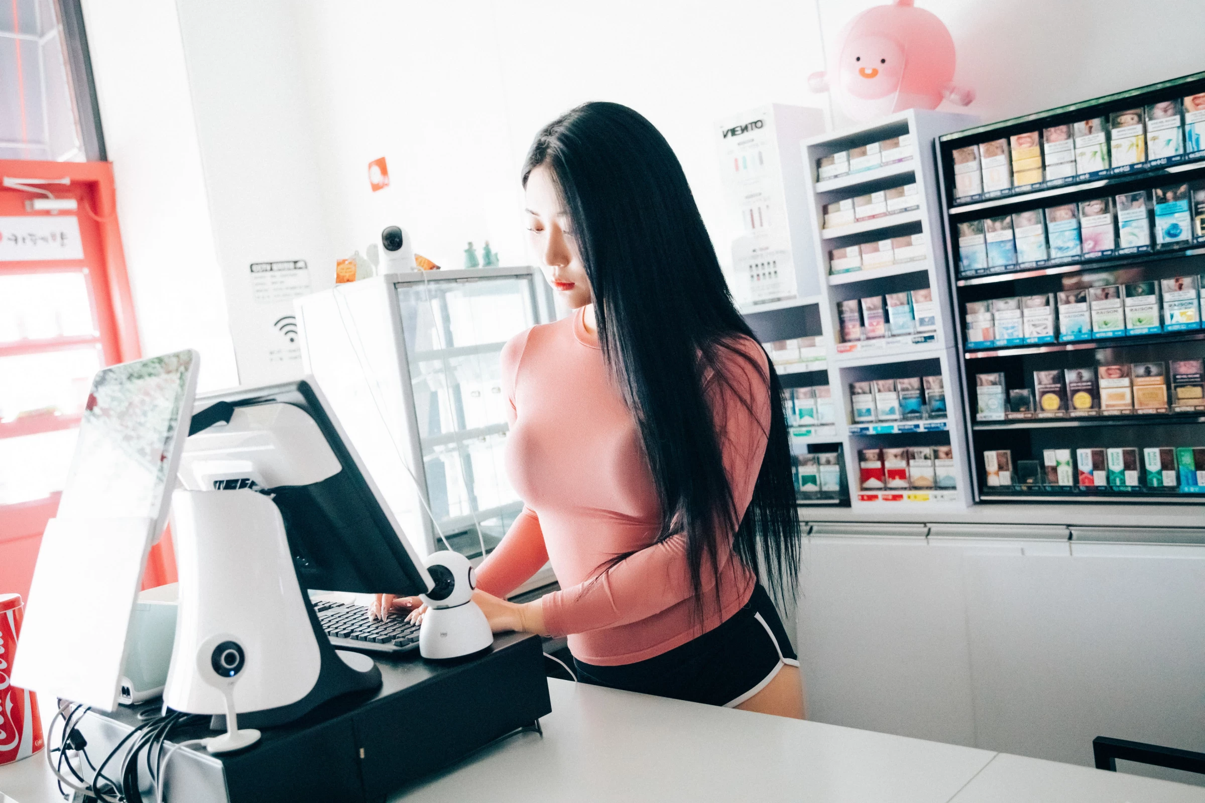 Bomi 보미 粉色毛衣 黑色丁字褲全場焦點
