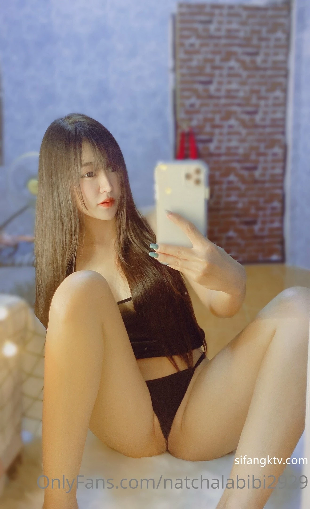 巨乳女神娜卡嗶嗶 -Onlyfans