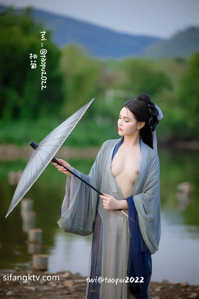 稀有古裝風 桃葡