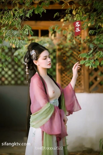 稀有古裝風 桃葡