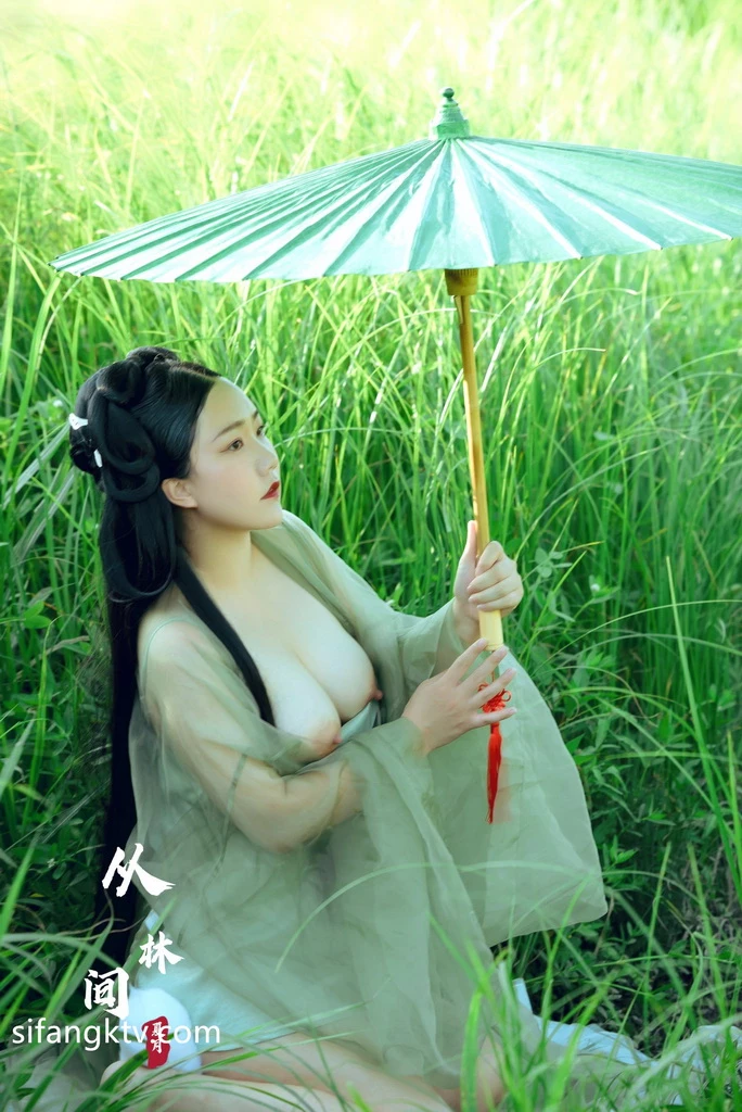 稀有古裝風 夏月