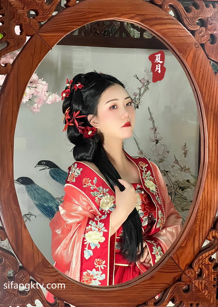 稀有古裝風 夏月