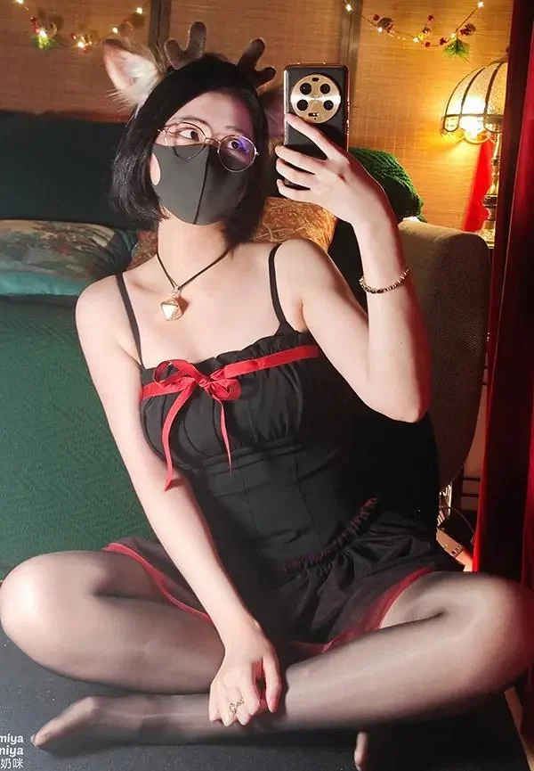 清纯福利姬林书辞万元私定白丝双马尾