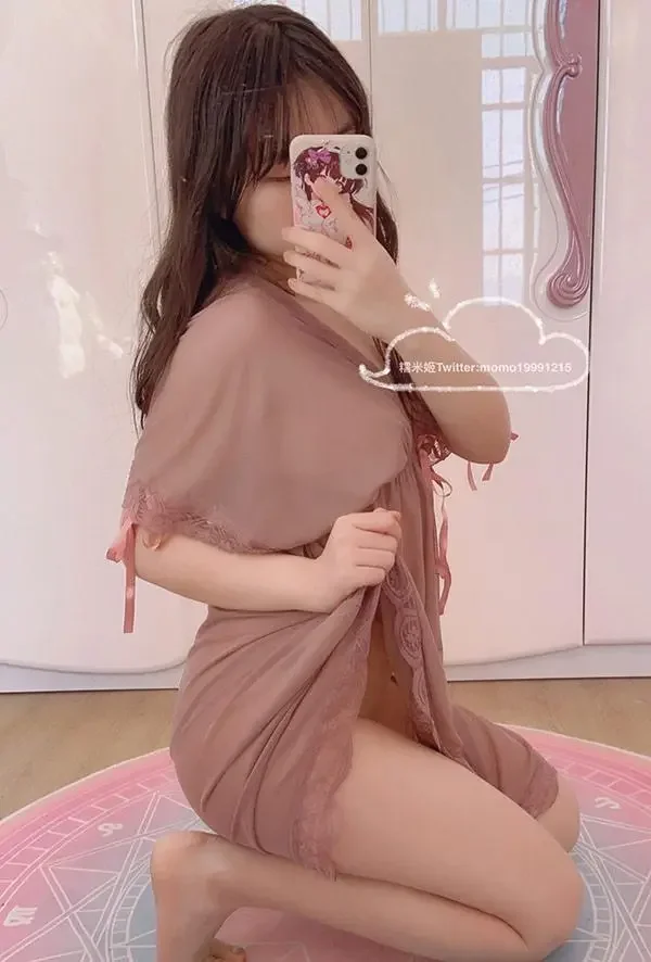 白虎福利姬Tsubaki 皮革比基尼+网袜