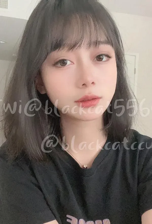 美巨乳福利姬 illl iii i尺度私拍合集2