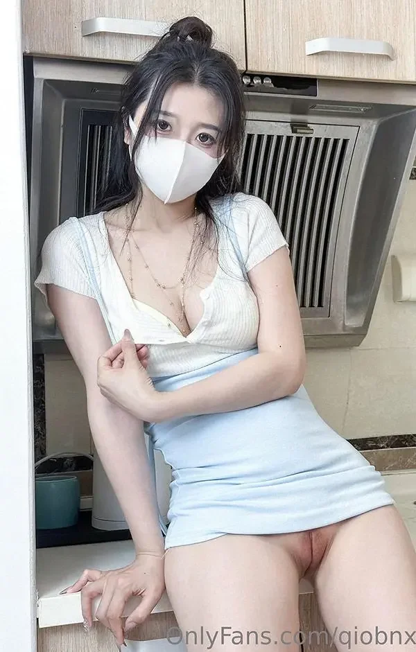 露出系福利姬 小可爱 高原旅拍视图合集