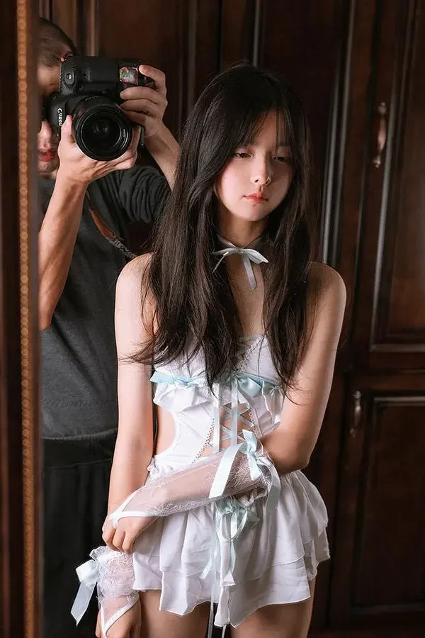 福利姬uttdiixycute不露脸系列身材正点3
