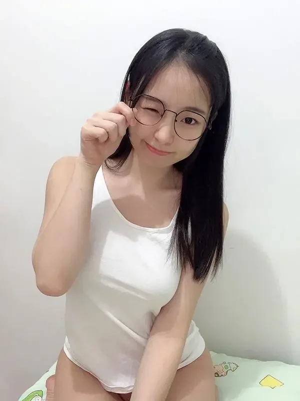 极品福利姬欲梦橙色肉丝居家人体福利秀