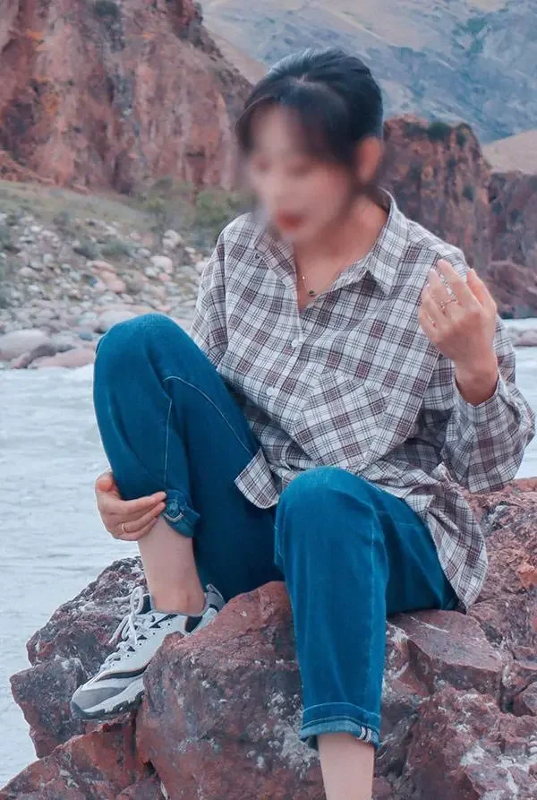 颜值福利姬 晴儿littlesshine 背带裤