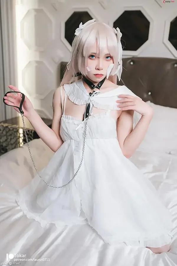 福利姬Minichu之暗黑护士私拍爆乳福利图