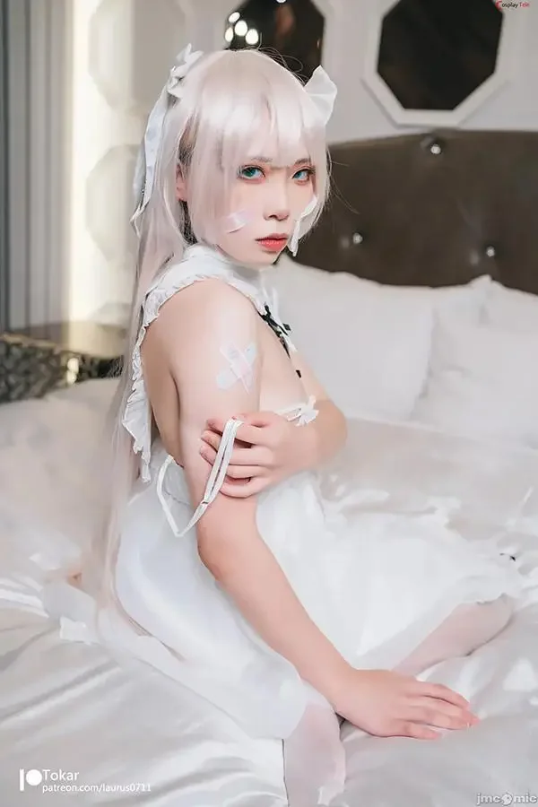 福利姬Minichu之暗黑护士私拍爆乳福利图